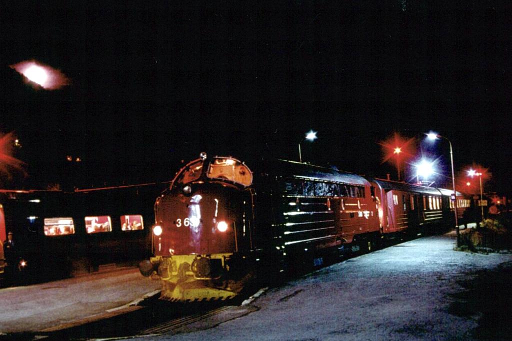 Dombås (train 353), 1997-10-11   Photo: Lolke Bijlsma